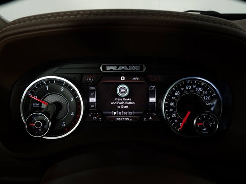 Used 2022 RAM 3500 Laramie image 17