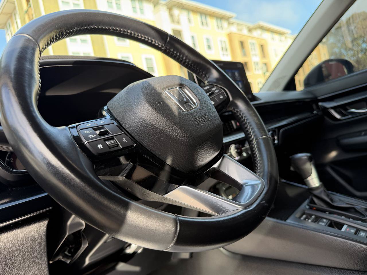 Used 2025 Honda CR-V EX-L image 57