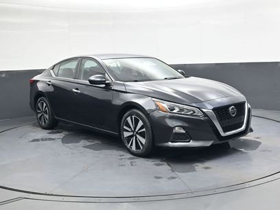 Used 2022 Nissan Altima 2.5 SV
