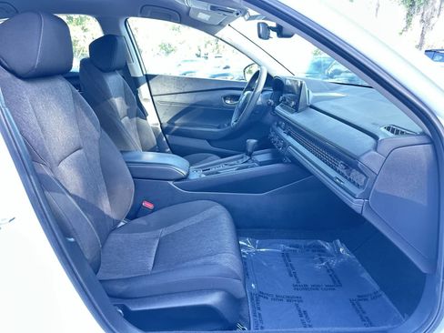 Used 2023 Honda Accord LX image 17