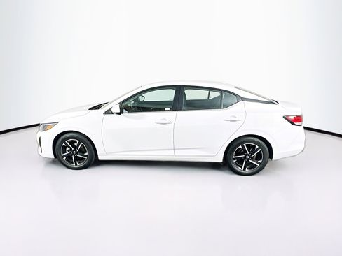 Used 2025 Nissan Sentra SV FWD image 4