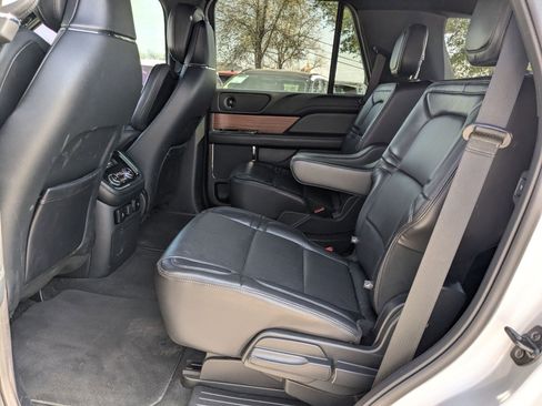 Used 2019 Lincoln Navigator Select w/ Technology Package image 20