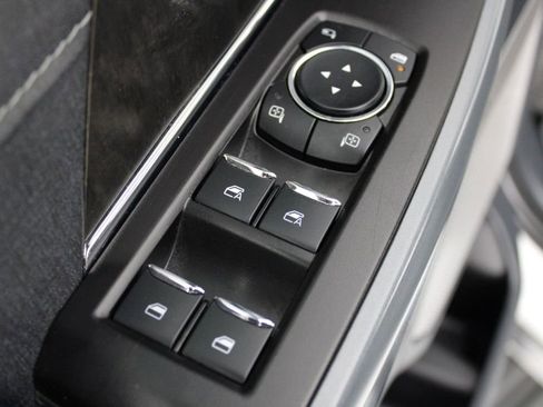 Used 2023 Ford F150 Lariat w/ FX4 Off-Road Package image 18