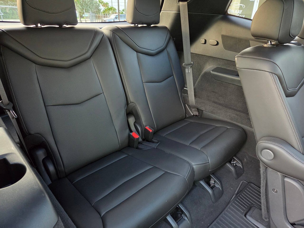 Used 2024 Cadillac XT6 Premium Luxury w/ Technology Package FWD image 14