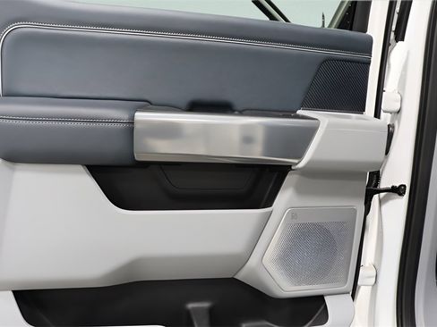 Used 2024 Ford F350 Limited w/ FX4 Off-Road Package image 24