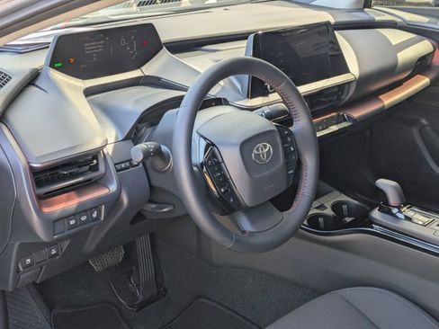 Used 2026 Toyota Prius Plug-In Hybrid image 10