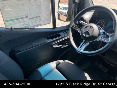 Used 2026 Mercedes-Benz Sprinter 2500 image 11