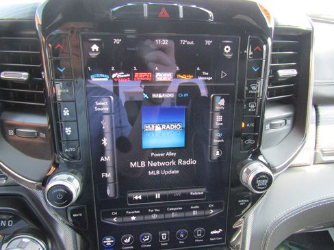 Used 2021 RAM 1500 Limited w/ Body Color Bumper Group image 31