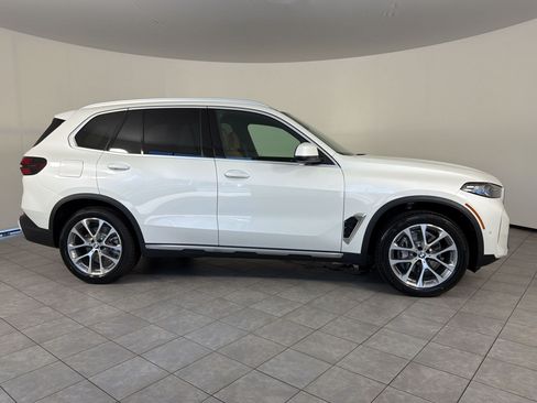 New 2026 BMW X5 sDrive40i w/ Climate Comfort Package RWD image 8