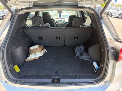 Used 2018 Chevrolet Equinox LT FWD image 6