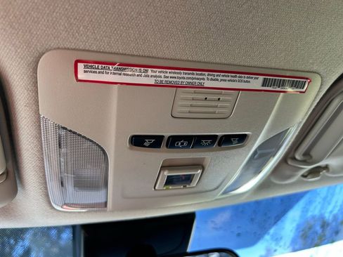 Used 2022 Toyota Corolla LE image 27