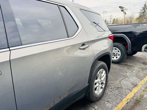 Used 2018 Chevrolet Traverse LT w/ LPO, Floor Liner Package AWD/4WD image 4