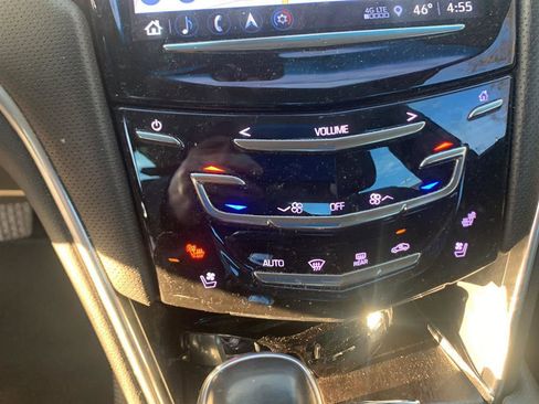 Used 2019 Cadillac XTS Luxury image 16