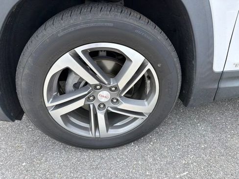 Used 2020 GMC Terrain SLT AWD/4WD image 2
