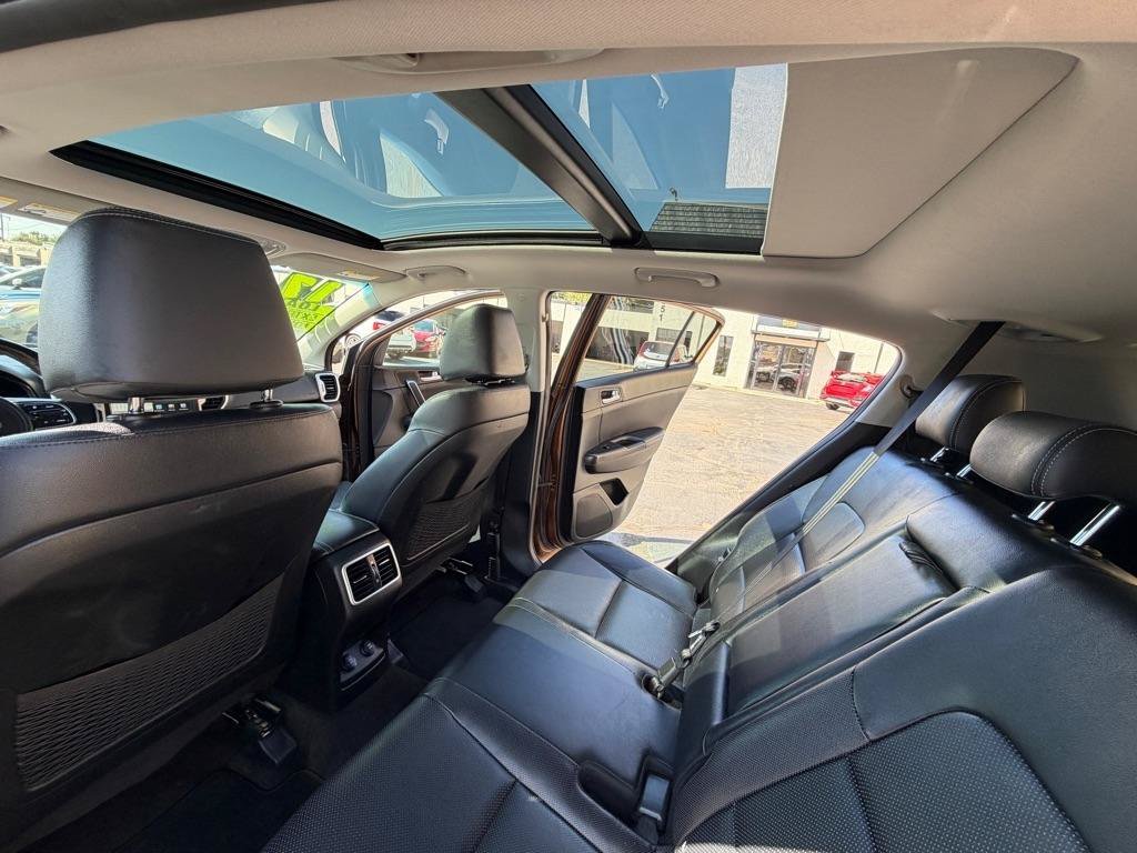 Used 2017 Kia Sportage EX w/ EX Technology Package FWD image 15
