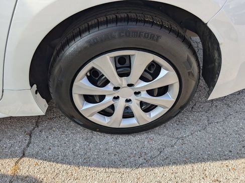 Used 2023 Toyota Corolla LE FWD image 26