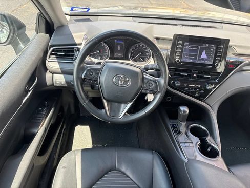 Used 2024 Toyota Camry SE FWD image 3
