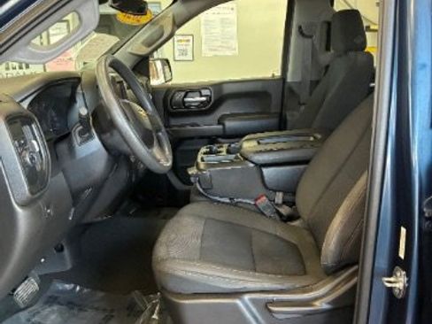 Used 2021 Chevrolet Silverado 1500 Custom image 11