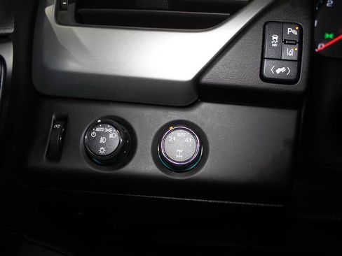 Used 2015 Chevrolet Tahoe LTZ AWD/4WD image 24