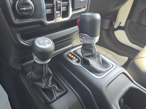 Used 2023 Jeep Wrangler Sahara w/ Cold Weather Group image 37