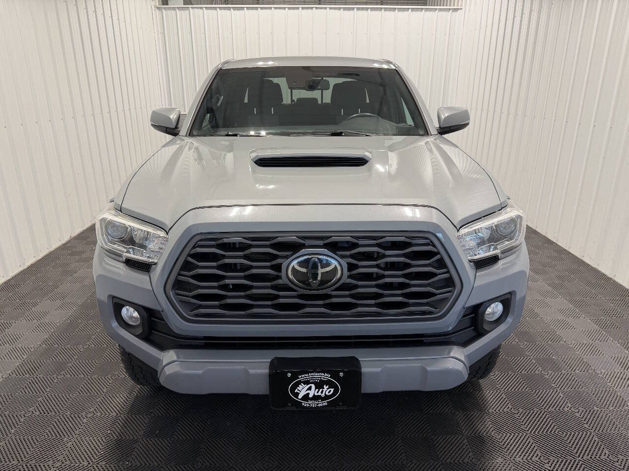 Used 2021 Toyota Tacoma TRD Sport AWD/4WD image 4