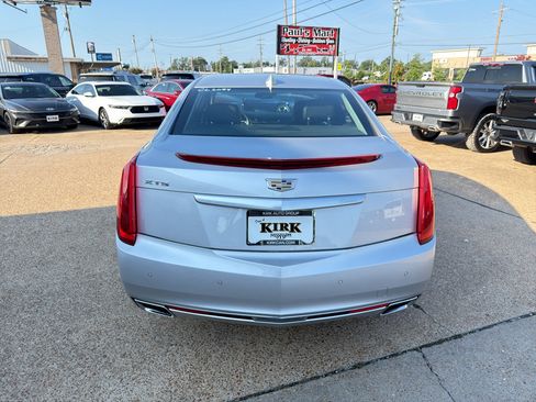 Used 2016 Cadillac XTS Luxury w/ Driver Awareness Package FWD image 4