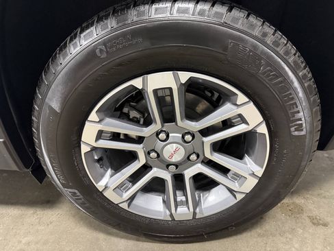 Used 2025 GMC Terrain Elevation AWD/4WD image 10