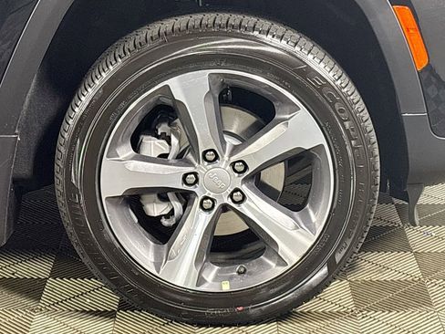 New 2025 Jeep Grand Cherokee Limited w/ MOPAR Finishing Package image 24