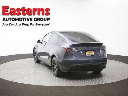 Used 2022 Tesla Model Y Long Range image 60