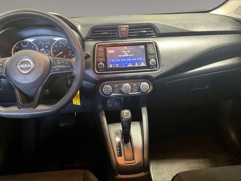 Used 2023 Nissan Versa S w/ Electronics Package FWD image 5