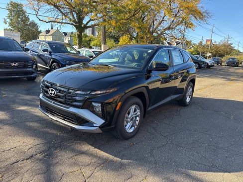 New 2026 Hyundai Tucson SE image 3