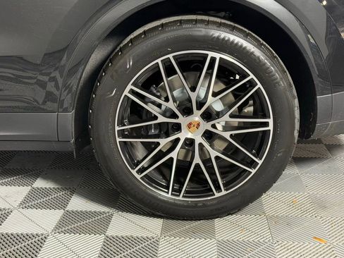 New 2026 Porsche Cayenne image 12