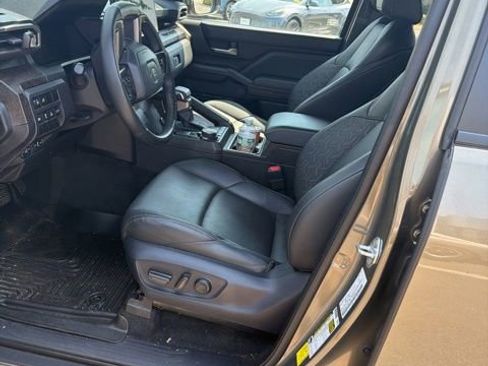 Used 2024 Toyota Tacoma Limited w/ Limited Package (LT) AWD/4WD image 3