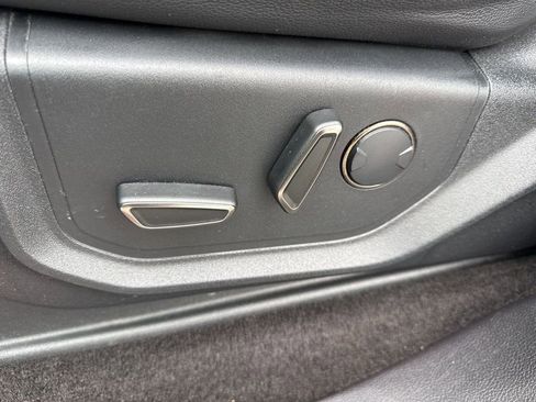 Used 2018 Ford F150 Raptor w/ Equipment Group 802A Luxury image 21