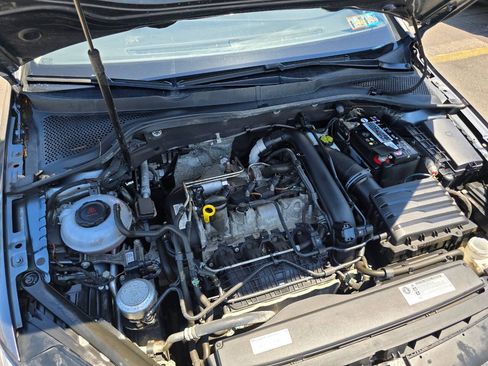 Used 2019 Volkswagen Golf S FWD image 31