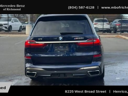 Used 2021 BMW X7 M50i w/ Dynamic Handling Package image 9