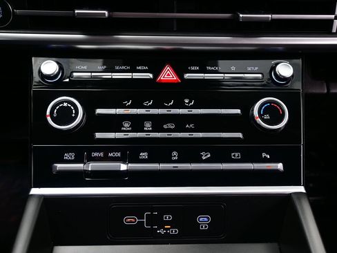 Certified 2026 Hyundai Santa Fe SE AWD/4WD image 20