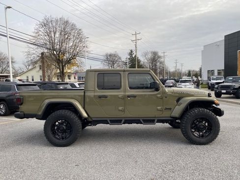 New 2025 Jeep Gladiator Sport image 7