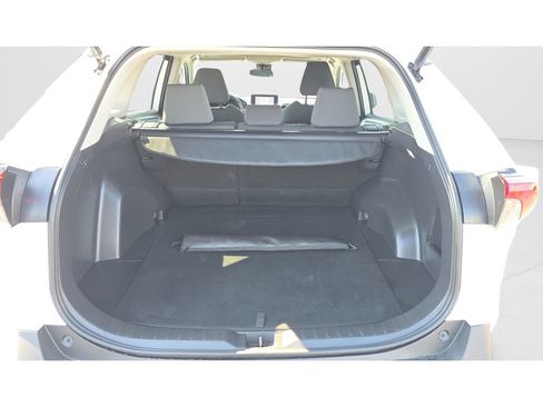Used 2023 Toyota RAV4 XLE w/ Convenience Package image 9