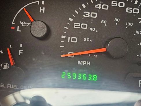 Used 2004 Ford F250 XL image 16