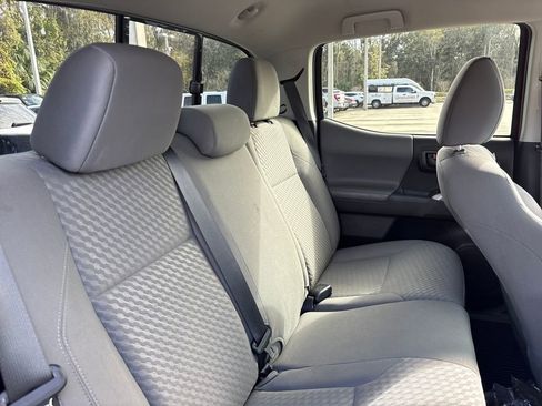 Used 2021 Toyota Tacoma SR5 w/ SR5 Appearance Package (SM) image 27