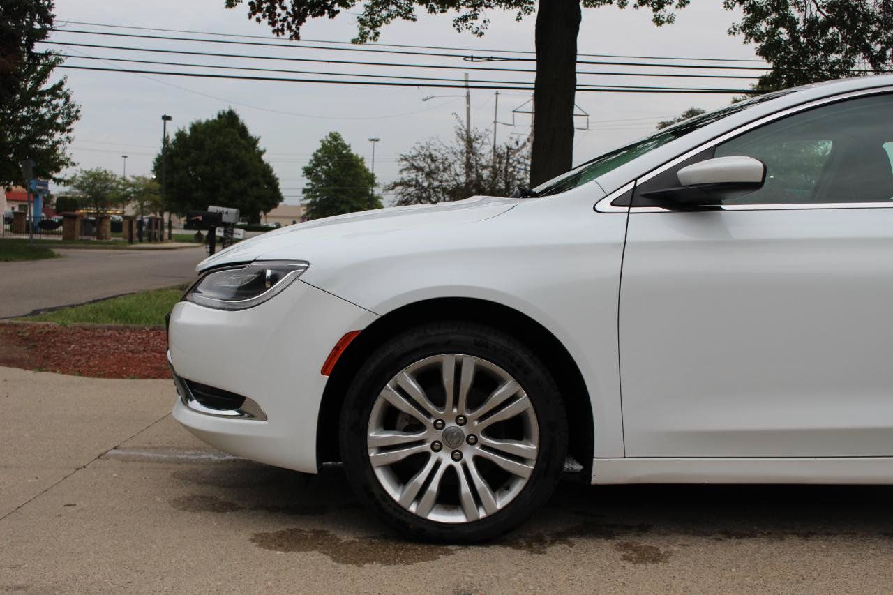Used 2015 Chrysler 200 Limited w/ Convenience Group FWD image 43