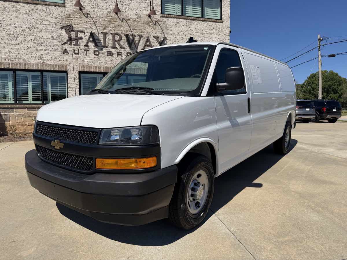 Used 2025 Chevrolet Express 2500 Extended w/ Driver Convenience Package RWD image 2