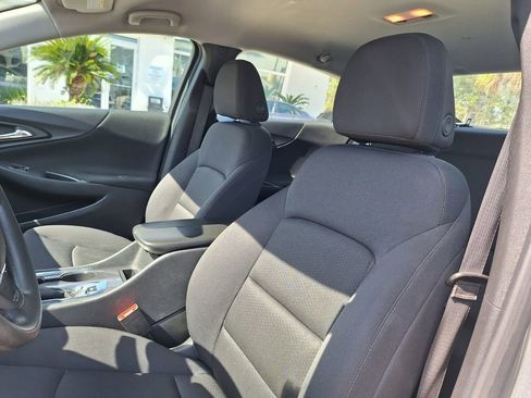 Used 2024 Chevrolet Malibu LT image 11