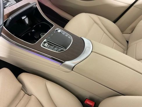 Used 2022 Mercedes-Benz GLC 300 GLC 300 image 16