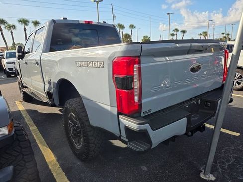 Used 2024 Ford F250 Lariat w/ Lariat Ultimate Package AWD/4WD image 4