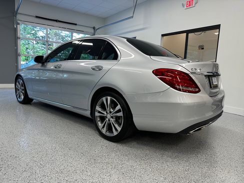 Used 2017 Mercedes-Benz C 300 Luxury image 5