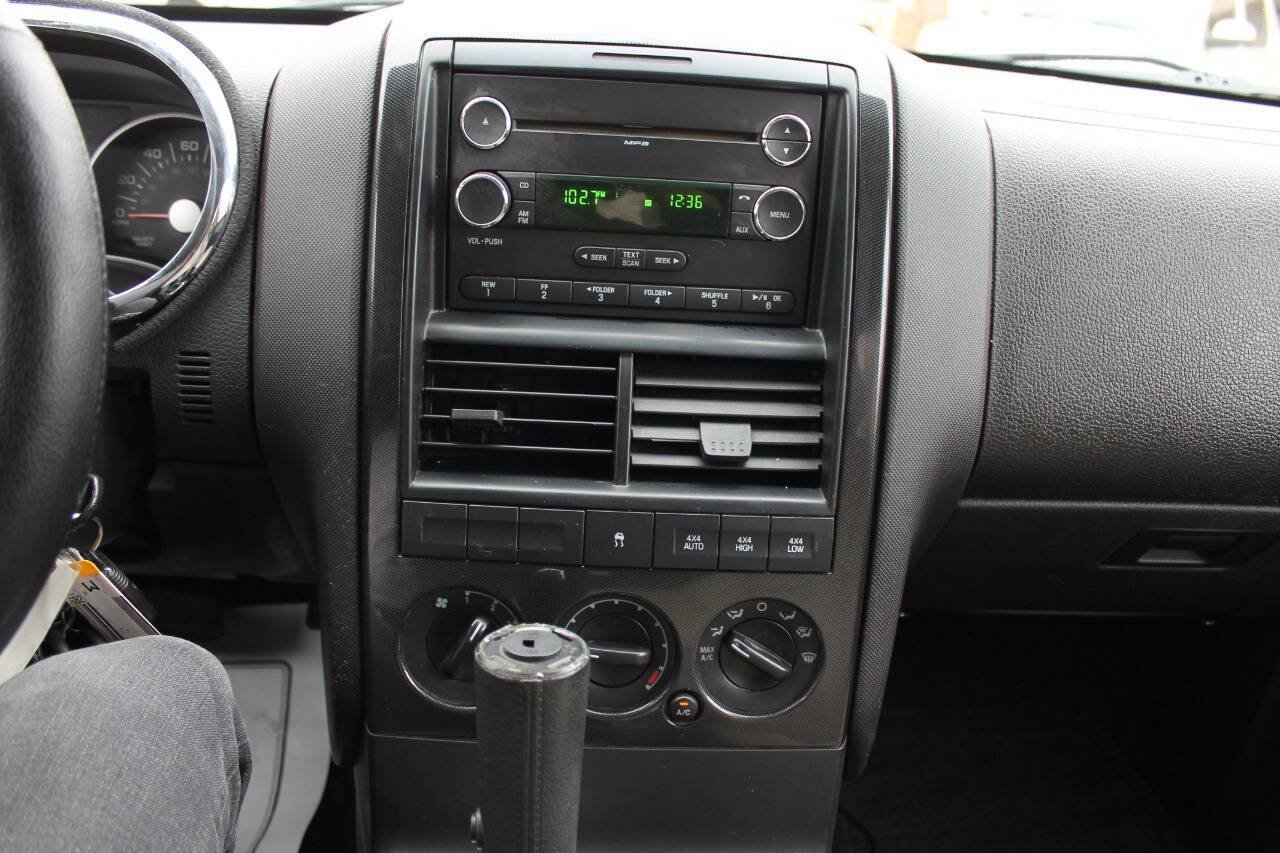 Used 2008 Ford Explorer XLT AWD/4WD image 43