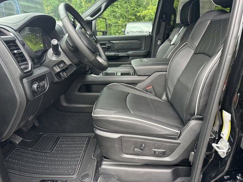 New 2026 RAM 2500 Limited AWD/4WD image 9