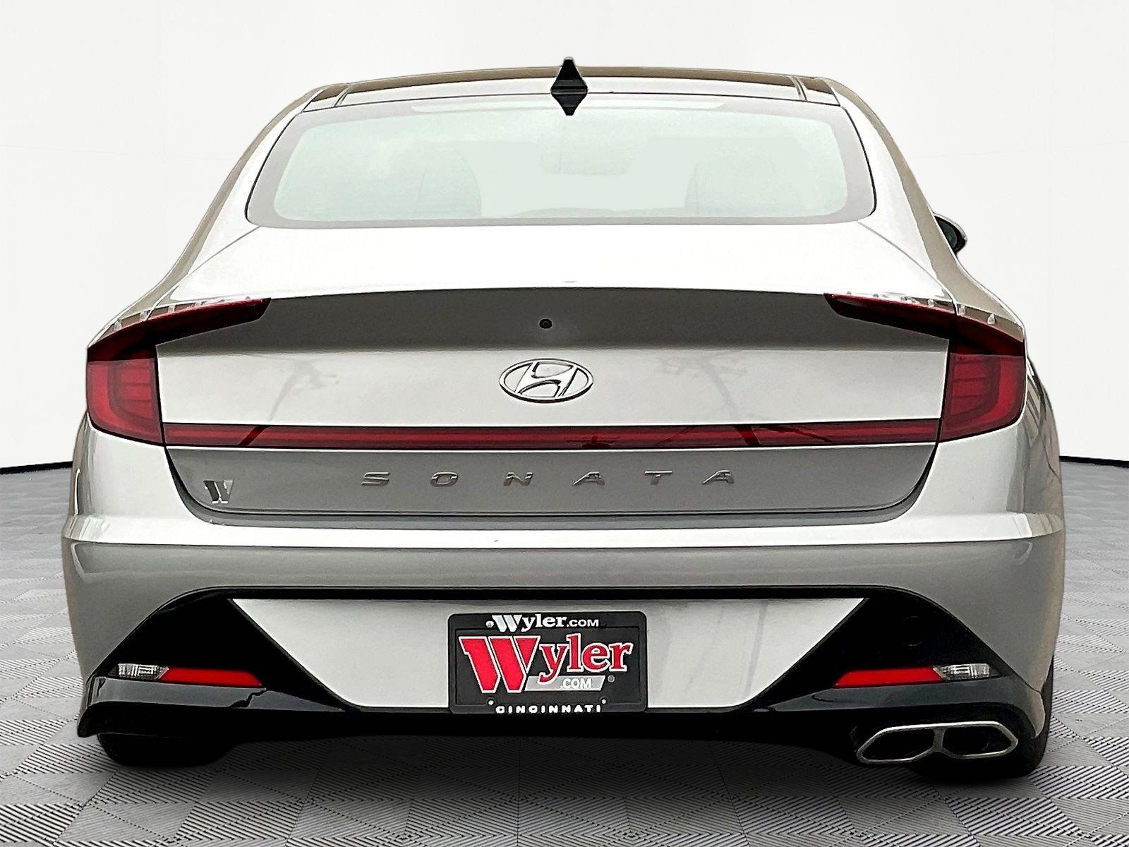 Used 2023 Hyundai Sonata SEL w/ Convenience Package FWD image 5